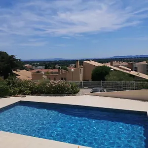 Appartement Dans Résidence Avec Piscine Et Tennis, Hyères