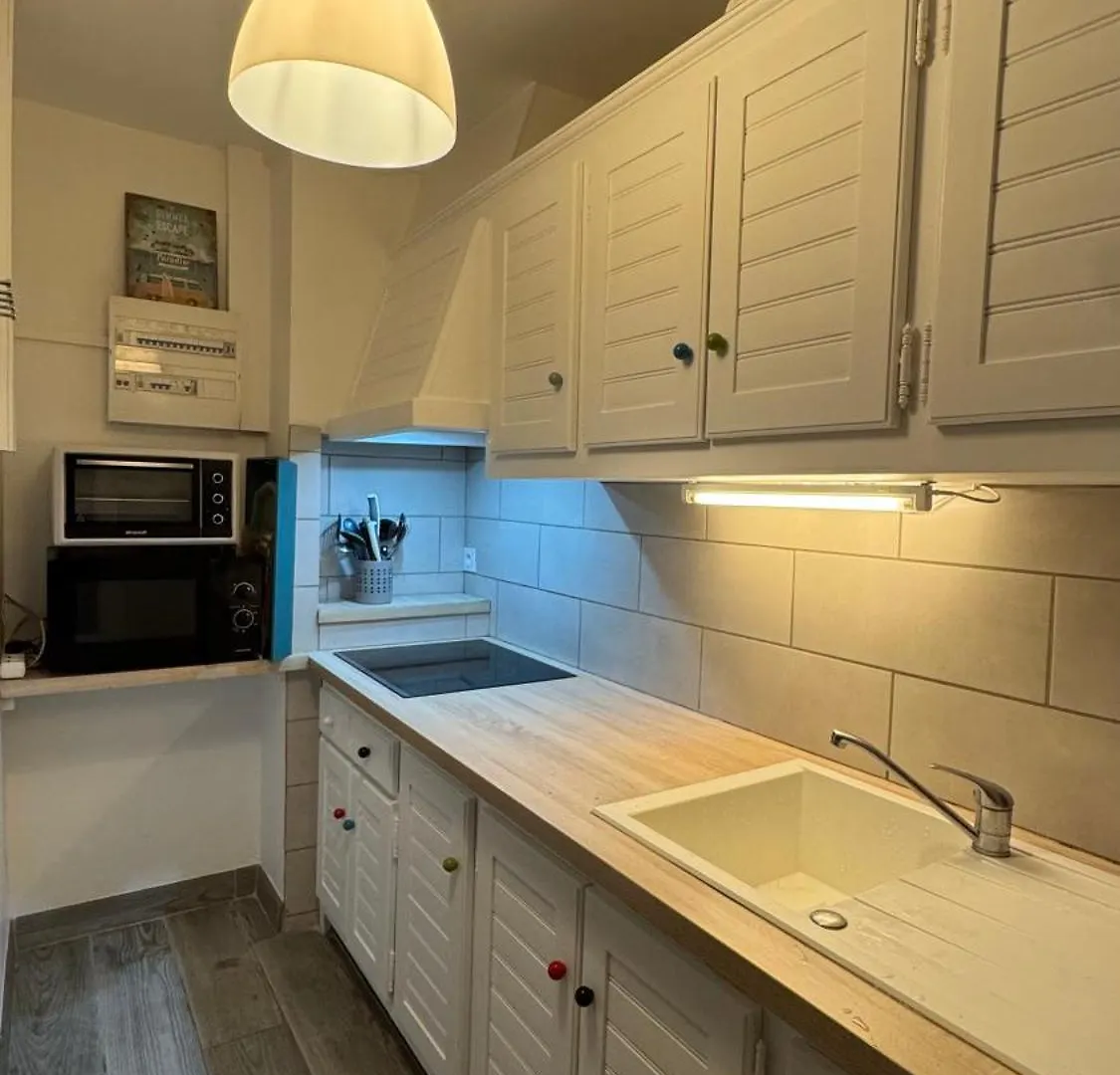Le Club Des Cigales Apartment Hyeres France