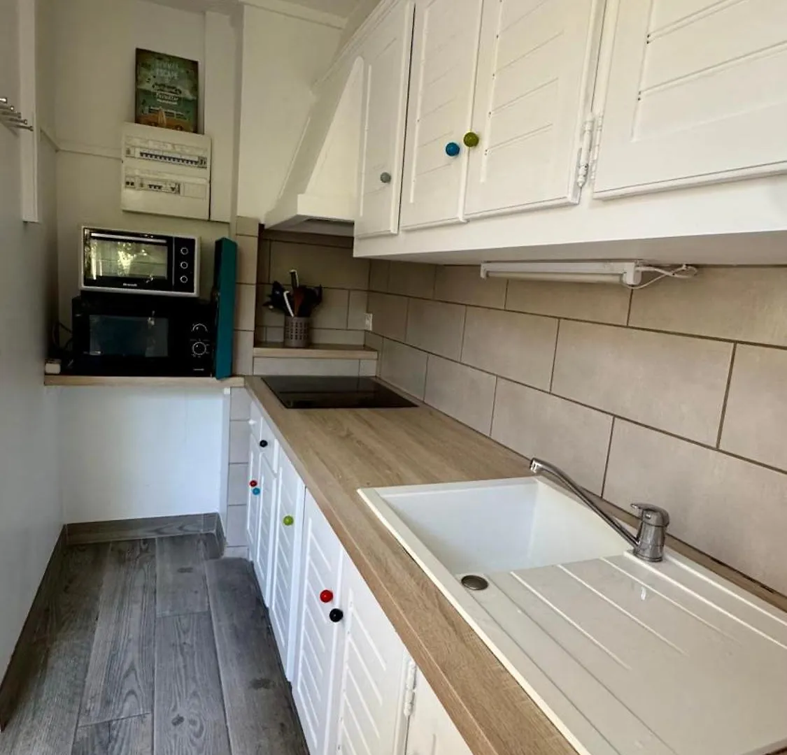 Le Club Des Cigales Apartamento Hyères